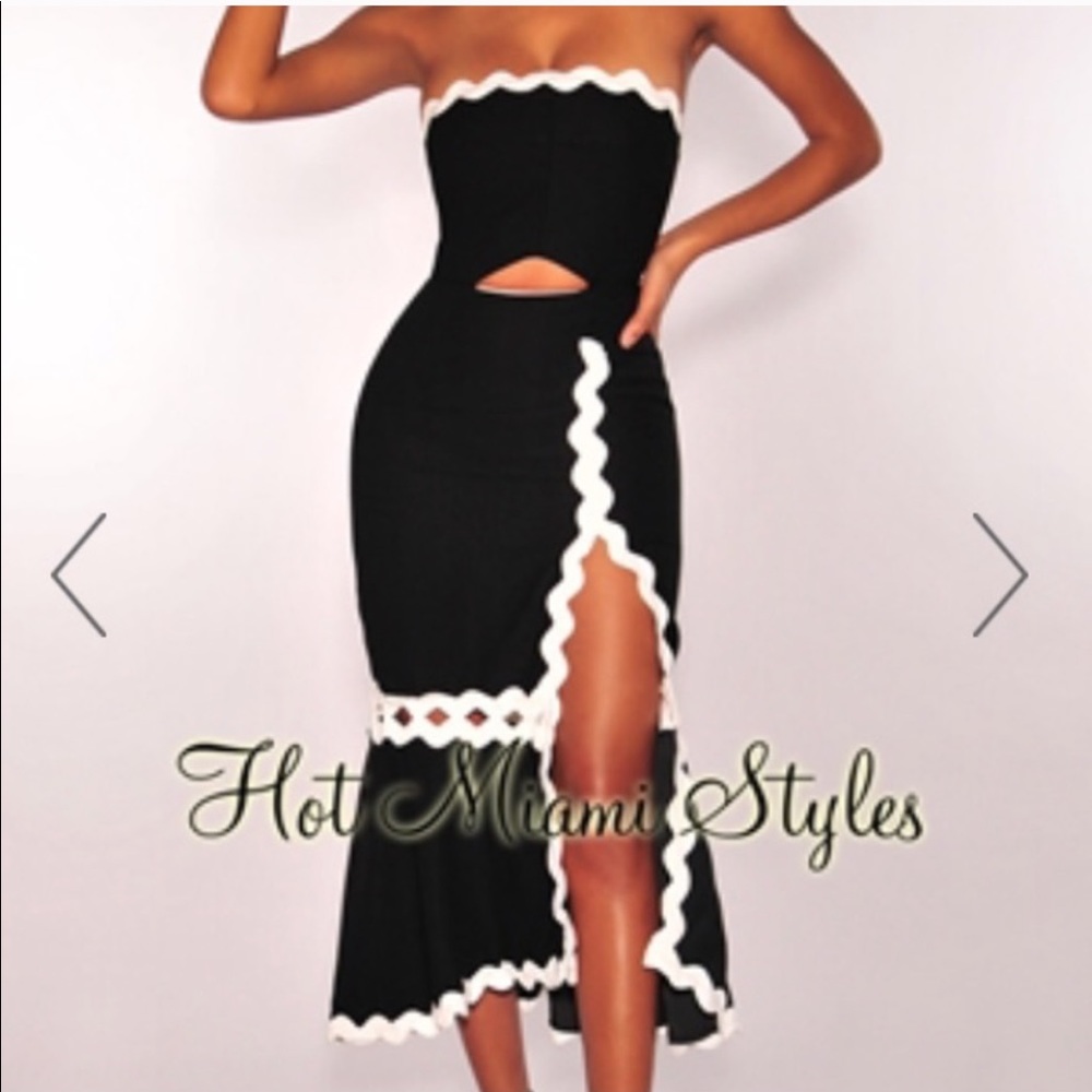 NEW WITH TAGS sold out black and white size large